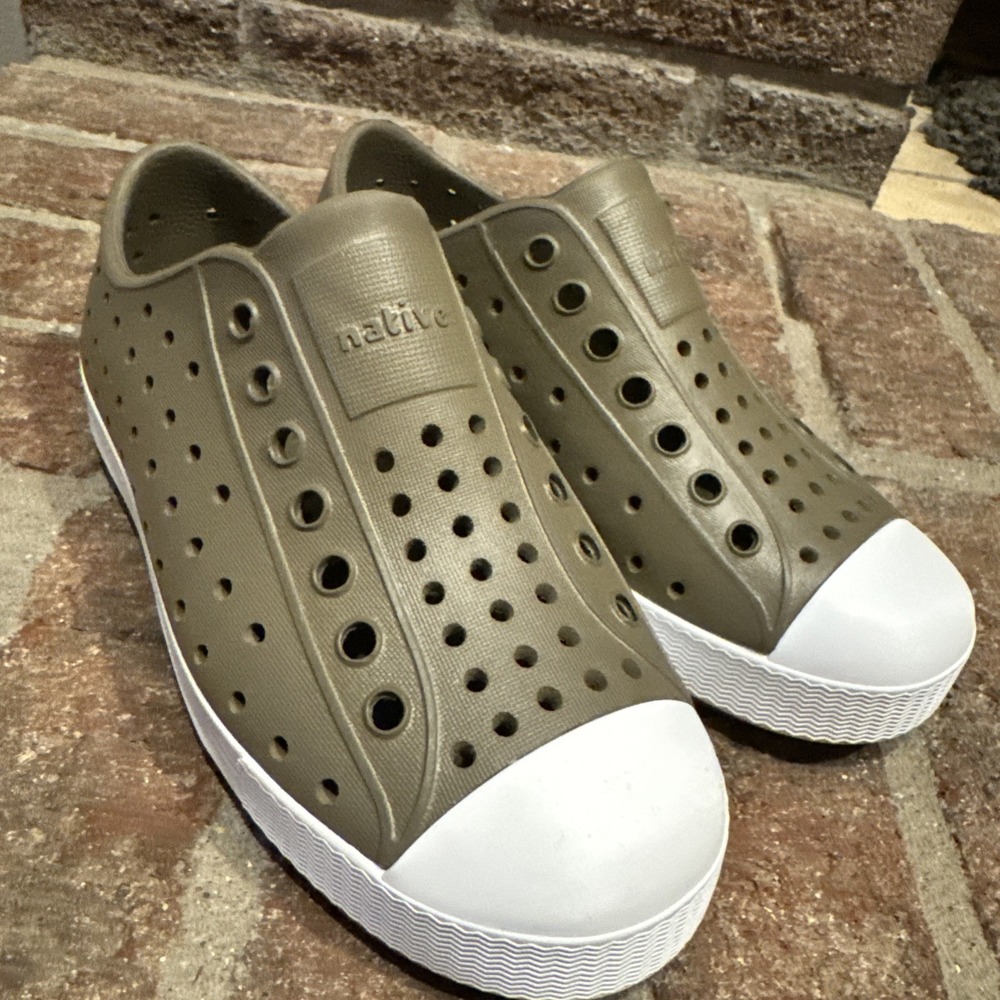 Native Jefferson Rookie Green/Shell White Slip On Shoes Toddlers Sz 12 - Picture 13 of 14